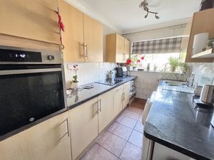 Kitchen- click for photo gallery